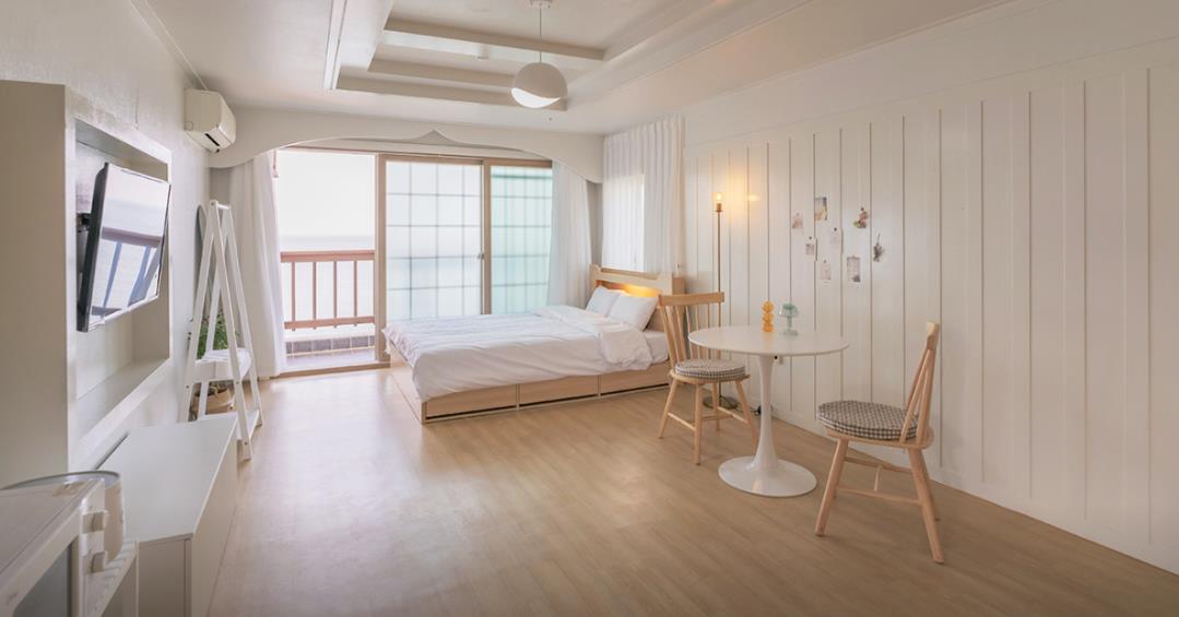 태안 센티마르펜션 글램핑 이미지 8