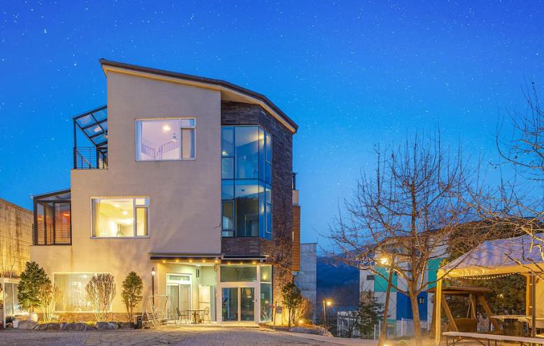 가평 코이펜션 이미지 1