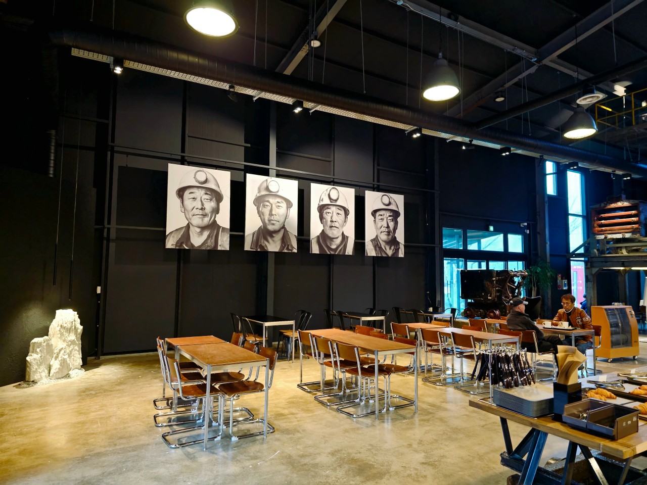 활옥미분공장 Cafe & Grocer 이미지 2