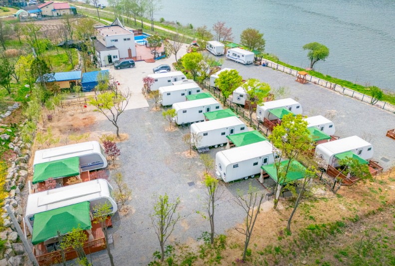 춘천 남이섬 마리나 카라반 이미지 2