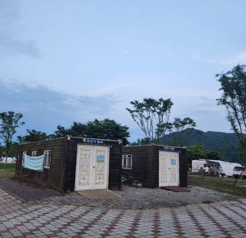 세종 합강캠핑장 이미지 3
