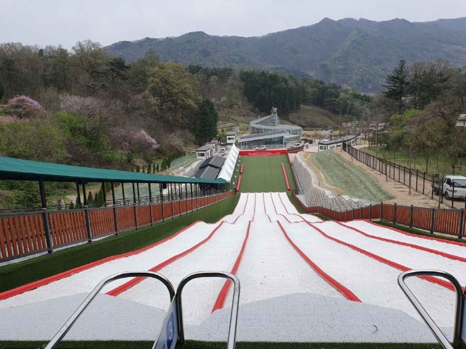 김천시 사계절썰매장 이미지 2