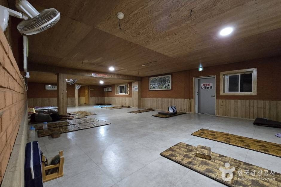 지리산참숯굴찜질방 이미지 3