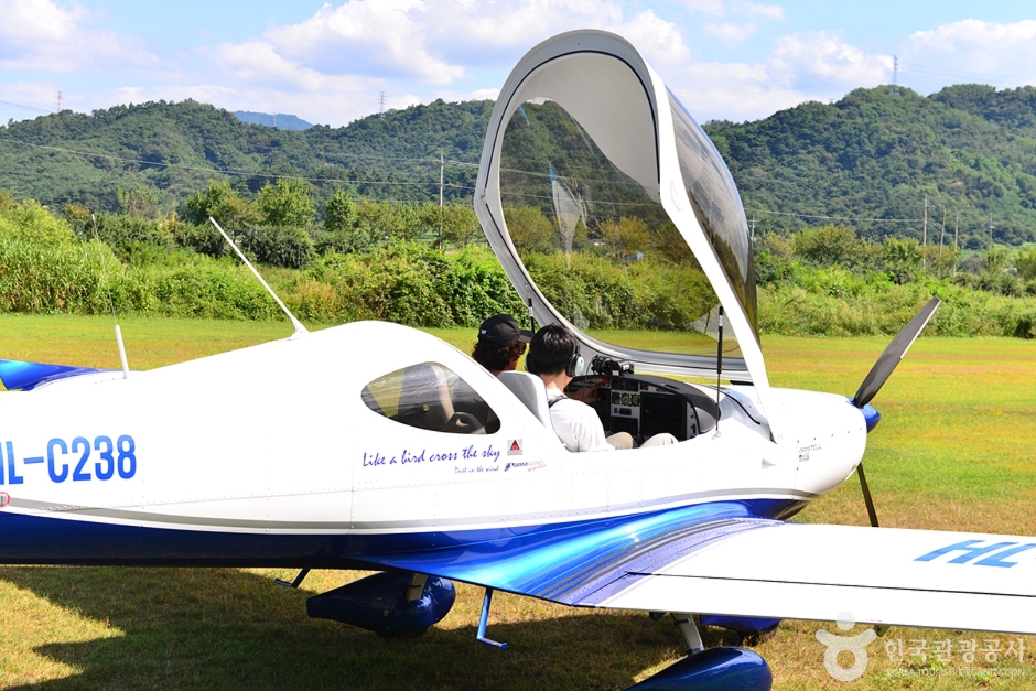 케이원항공경비행기조종체험비행 이미지 3