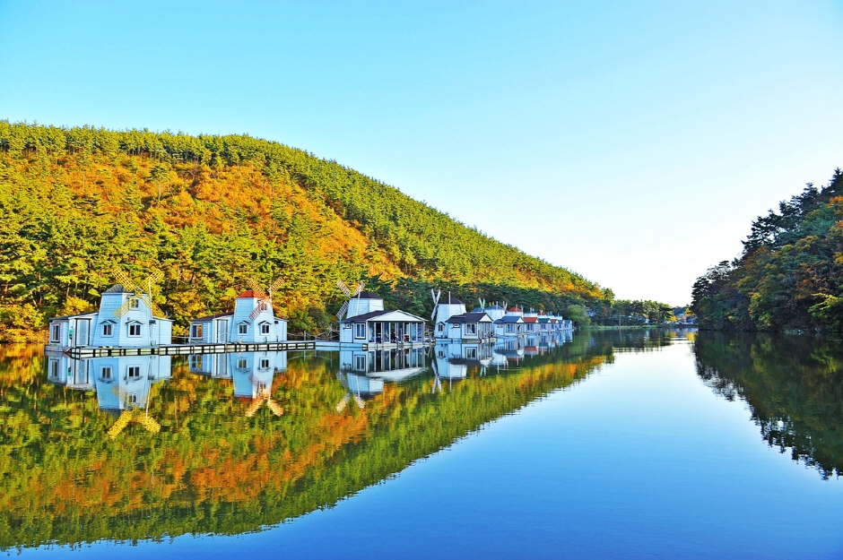 덕송지 수상 풍차 낚시터 이미지 1