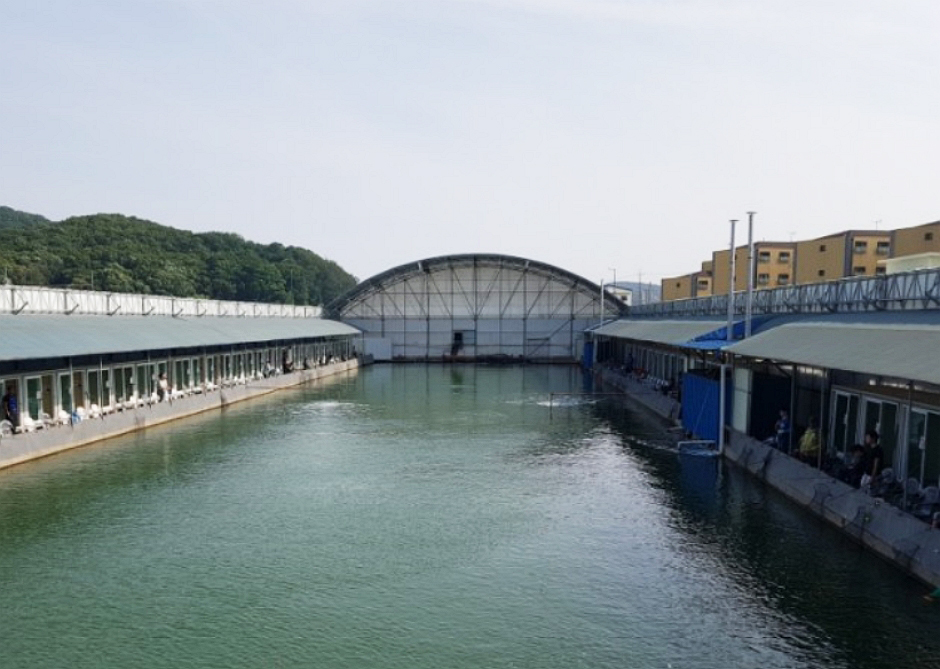 정성레저낚시터 이미지 1