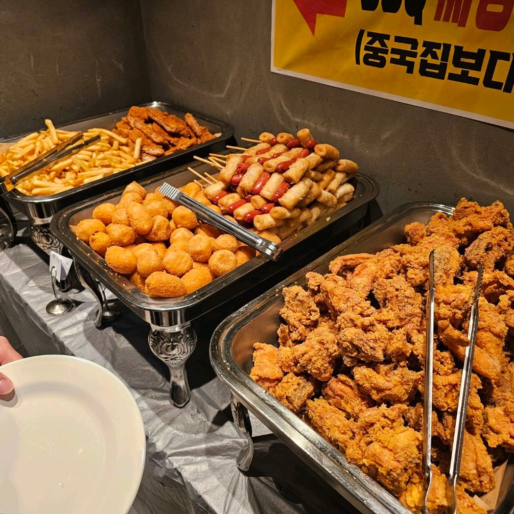 BBQ치킨 부천은하마을점 이미지 4