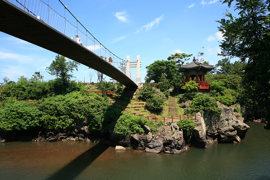 용연구름다리 이미지 1