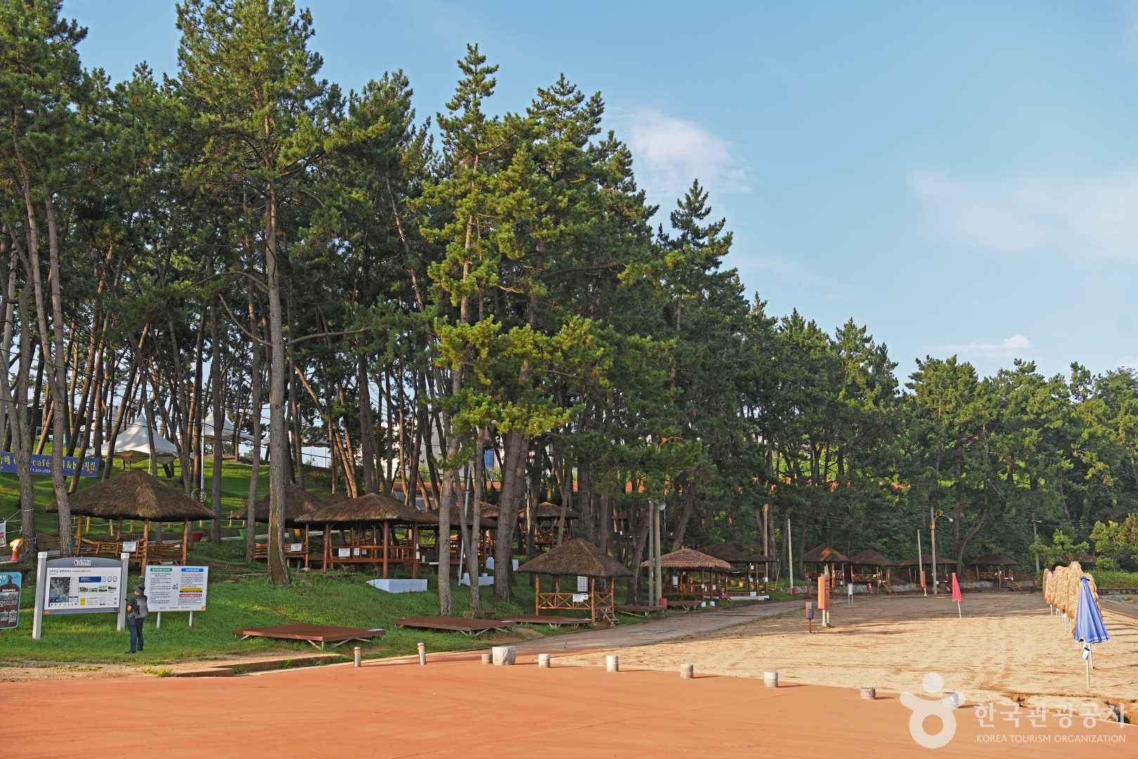 돌머리해수욕장 이미지 2