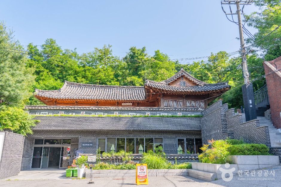 청운문학도서관 이미지 1