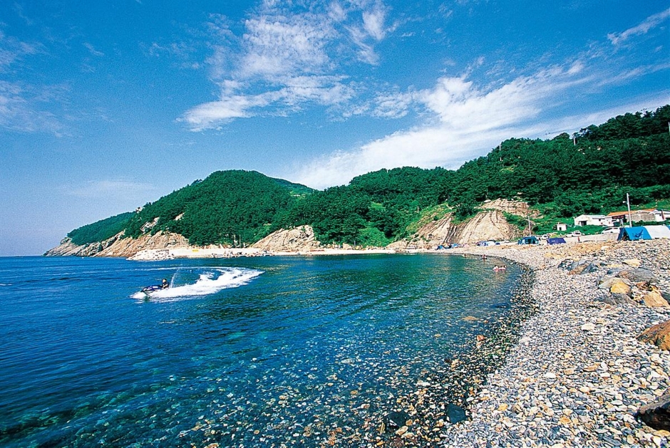 덕동해수욕장 이미지 1