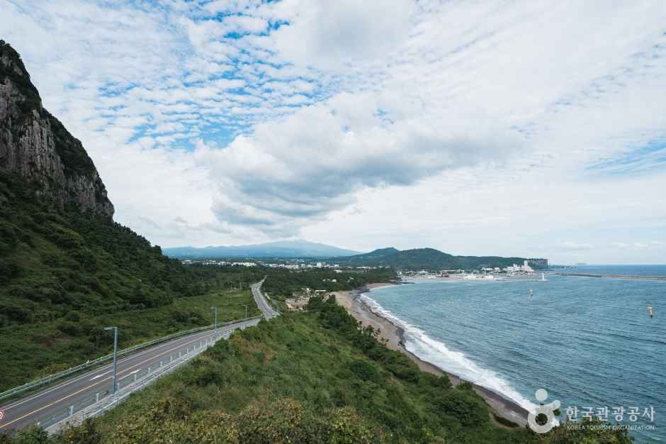 제주 서귀포 산방산 이미지 3