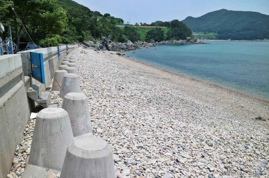천하몽돌해수욕장 이미지 6