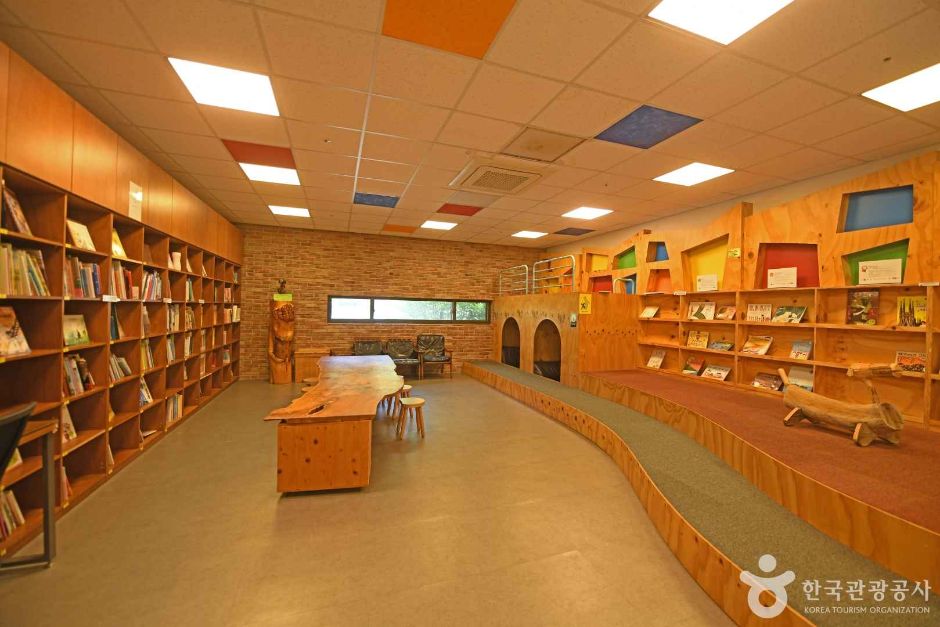 금산 지구별그림책마을 이미지 8