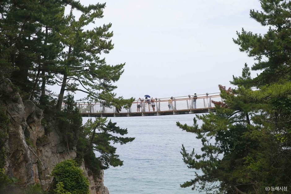 삼척 초곡용굴 촛대바위길 이미지 4