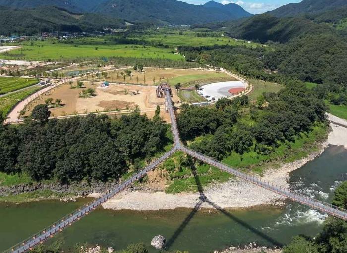 포천 한탄강 Y자형 출렁다리 이미지 1