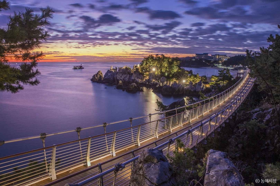 삼척 초곡용굴 촛대바위길 이미지 2