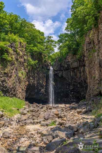 재인폭포 출렁다리 이미지 6