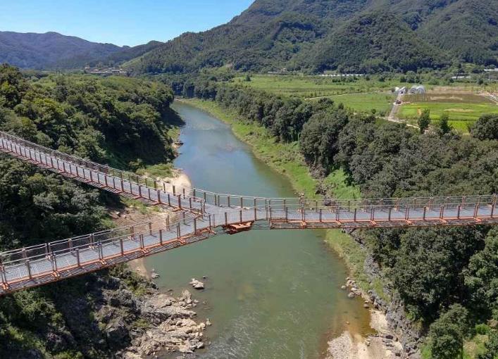 포천 한탄강 Y자형 출렁다리 이미지 2