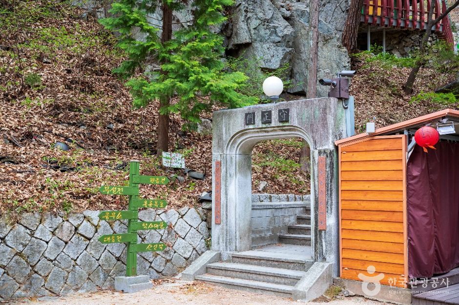 양산 홍룡사 이미지 3