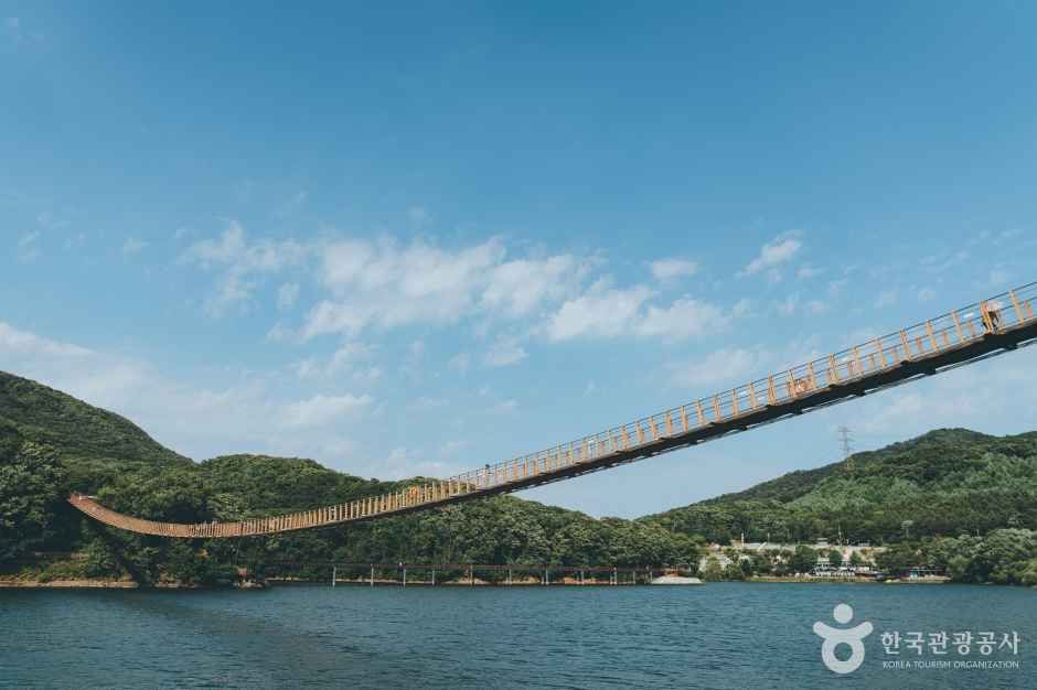 마장호수 출렁다리 이미지 2